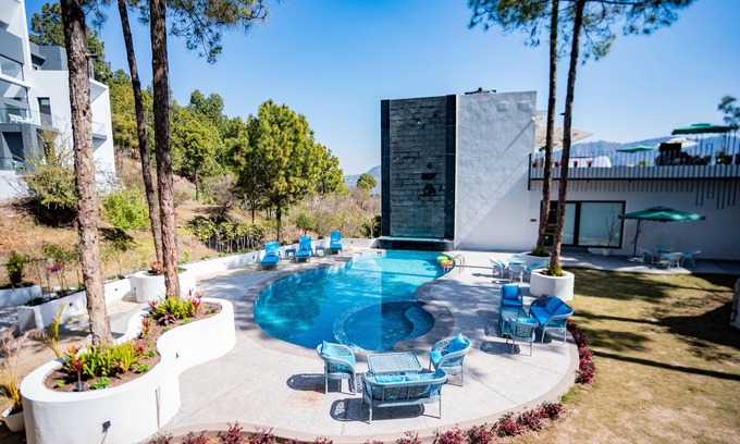 Kasauli Hotel | Velmore Kasauli Operated by Royal Orchid