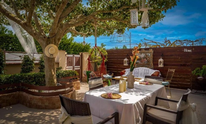 Alonia House | Venetian Hill House-Venetian Hill House