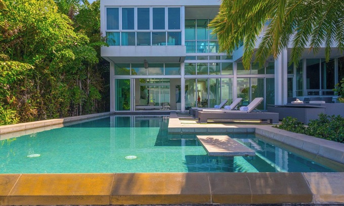 Venetian Islands Villa | Venetian Islands Luxury Waterfront Villa w/Dock & Heated Pool