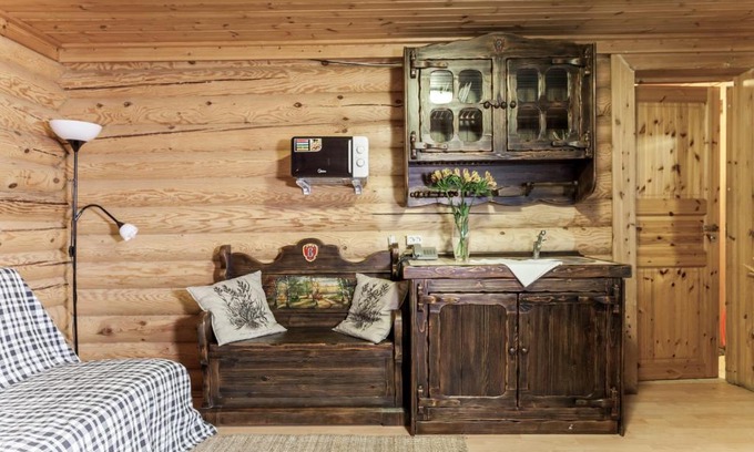 Tikhvin Hotel | Verizhitsa Hotel