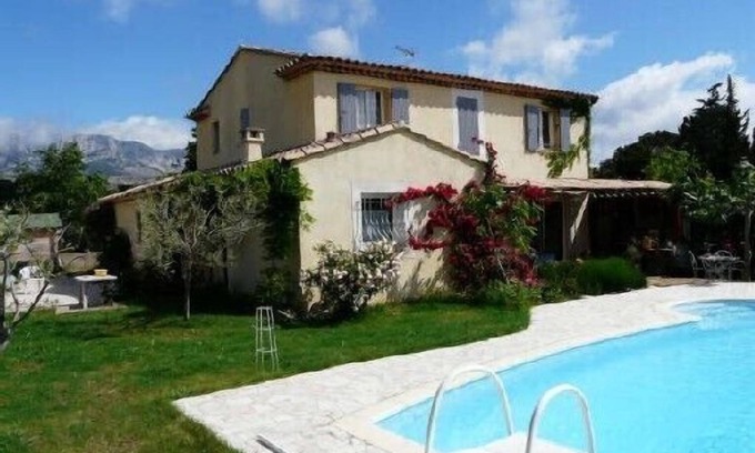 Rousset Villa | Very beautiful villa with a pool at the heart of the Provence of Cezanne