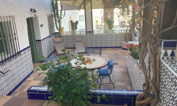 El Pozo de los Frailes House | VERY LARGE HOUSE WITH 2 SUPERB TERRACES AND BREATHTAKING SEA AND MOUNTAIN VIEWS