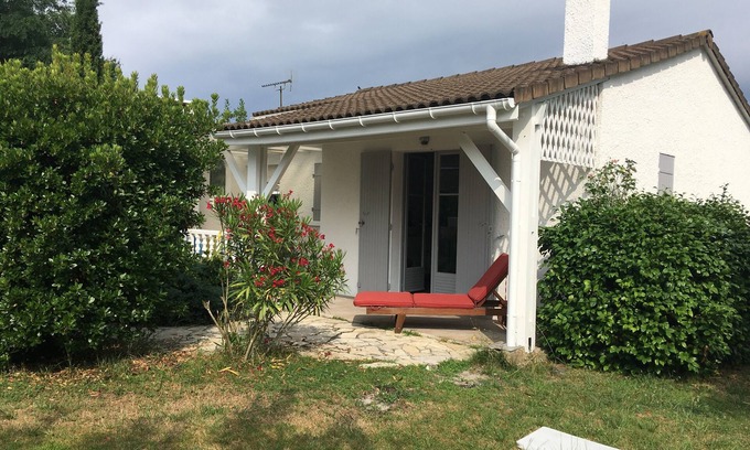 Ares House | Very nice and cozy house 10 minutes from the Bassin