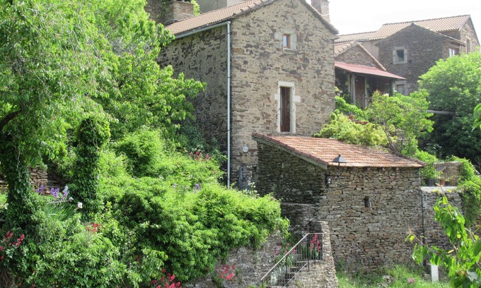 Bonnevaux House | Very nice old house with three terraces