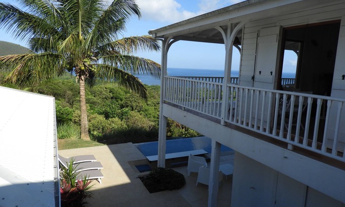 Deshaies Villa | Very nice villa with sea view - 6 pers (+ extra)Infinity pool Very quiet