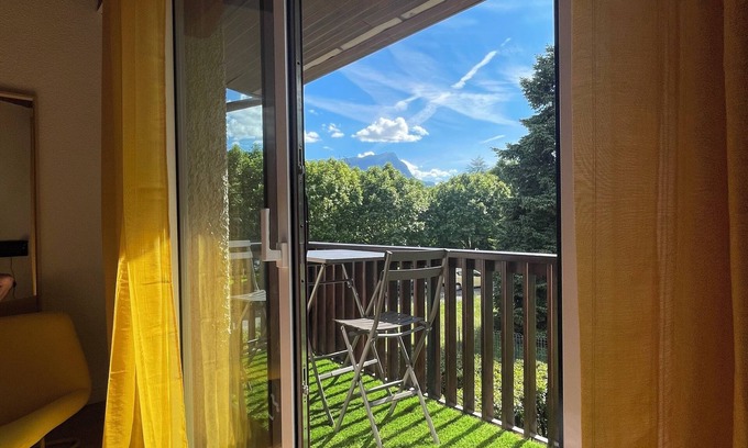 Embrun Condo | Very pleasant house with outdoor area, well located at Embrun lake