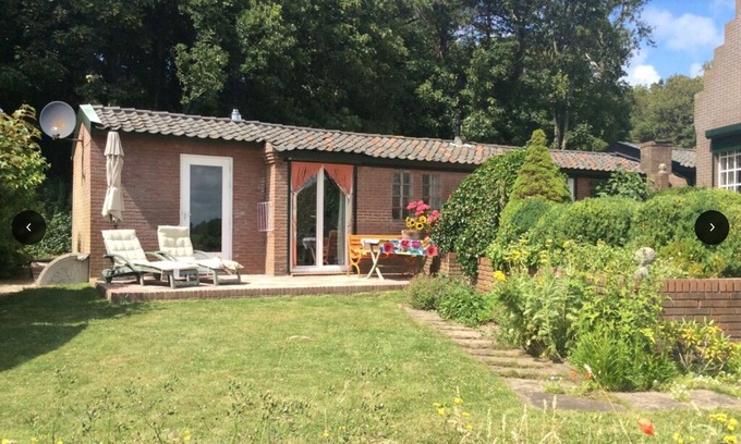 Egmond aan Zee Cottage | Very private, just the owner around