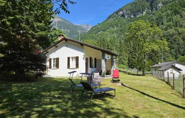 Cugnasco-Gerra House | Verzasca: Casa Sonia