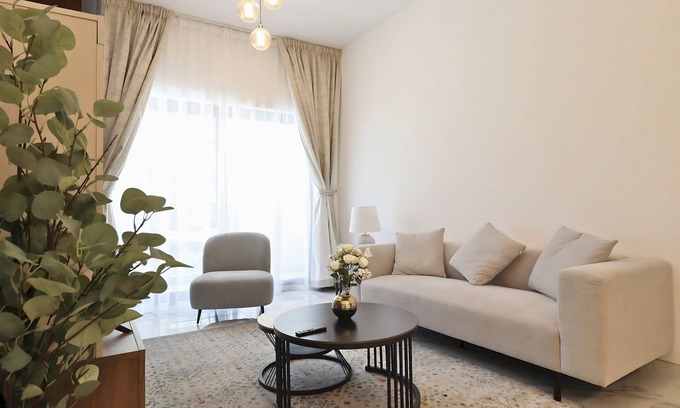 Al Barsha Apartment | VESTA - Luxury APT - 2BR - Arjan