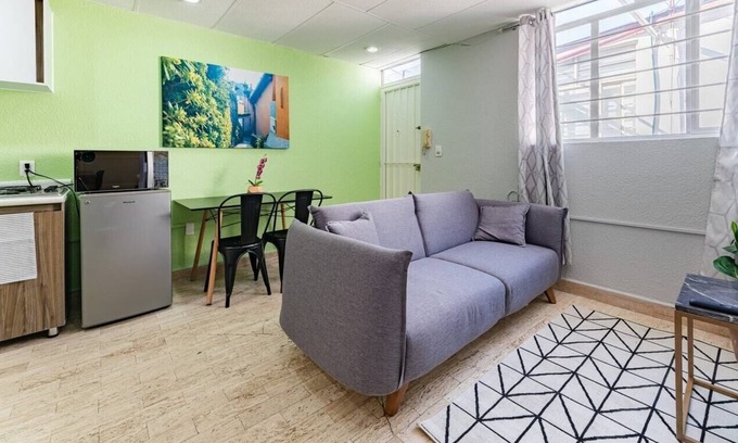 Santa Maria la Ribera Apartment | VH | Comfortable 1BR Loft | Great Accessibility | Home Away from Home in Sta...