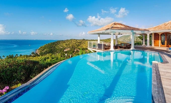 Grand Case Villa | Villa Happy Bay LOW SEASON 2025 SPECIAL 10% PROMOTION | Beach View - Located in Beautiful Happy Bay with Private Pool