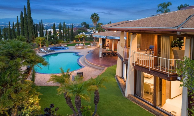 Encino Villa | Via Vallarta - An Architecturally Significant California Modern Home