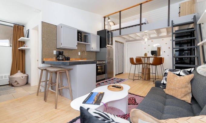 Telluride Apartment | Vibrant Central Studio in Telluride