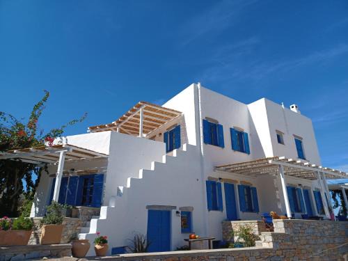 Aegiali Apartment | Vicky's Studios