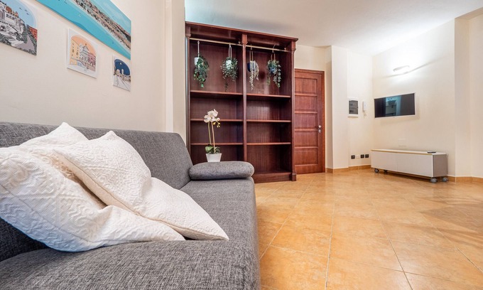 Cagliari Apartment | Vico 1° Sulis Apartment 3 with Wi-Fi and Air Conditioning