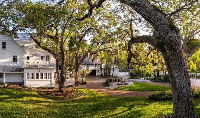 Historic District Bed & Breakfast | Victoria 1883