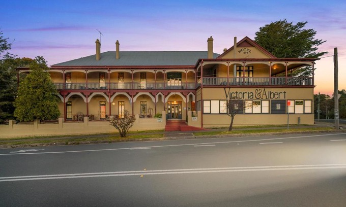 Mount Victoria House | Victoria and Albert Guesthouse