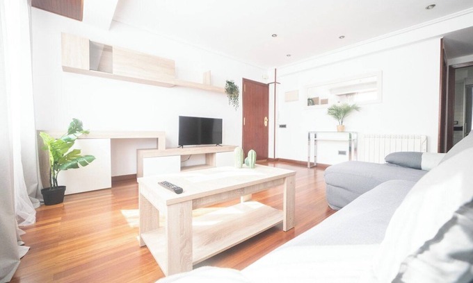 Ferrol Apartment | Victoria Ferrol Apartment