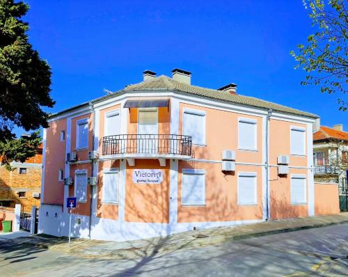 Obzor Apartment | Victoria guest house