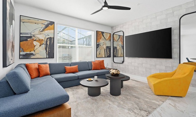 Florida Center House | Victoria's Villa | Pool, patio games, full kitchen, kids' theme BR - near parks