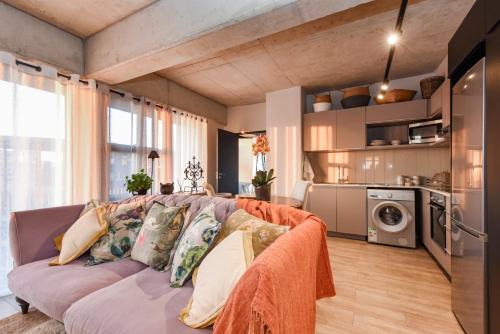 Sandown Apartment | Victorian Escape in the City