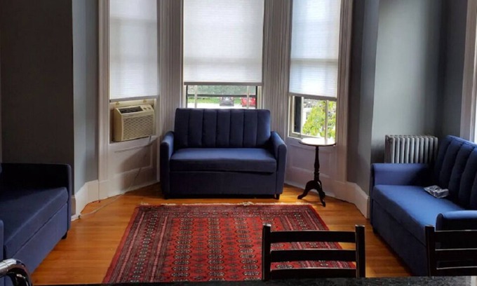 Downtown Portland Apartment | Victorian Parlor Suite