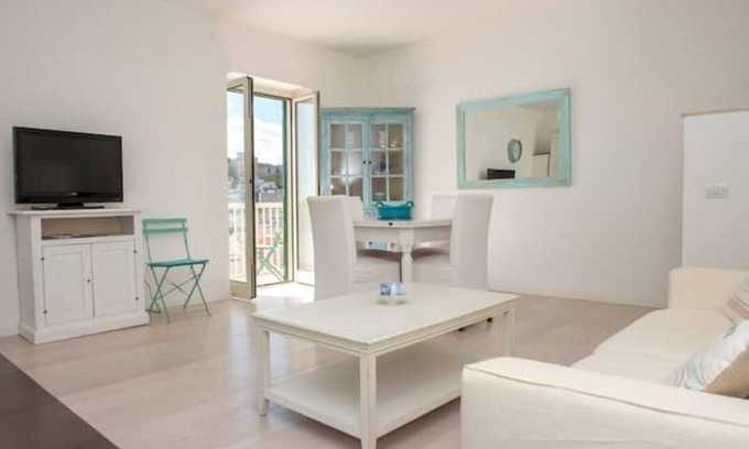 Vieste Condo | Vieste Mon Amour Panoramic beach front
