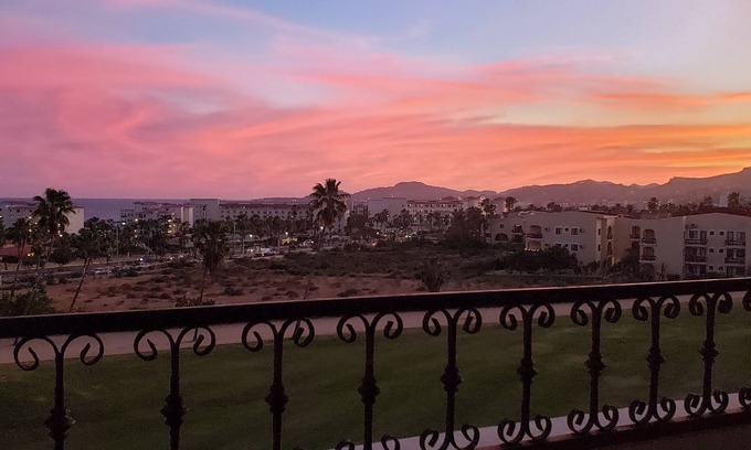 Campo de Golf Fonatur Condo | View Condo with top terrace, walk to beach, restaurants, shops and spa services