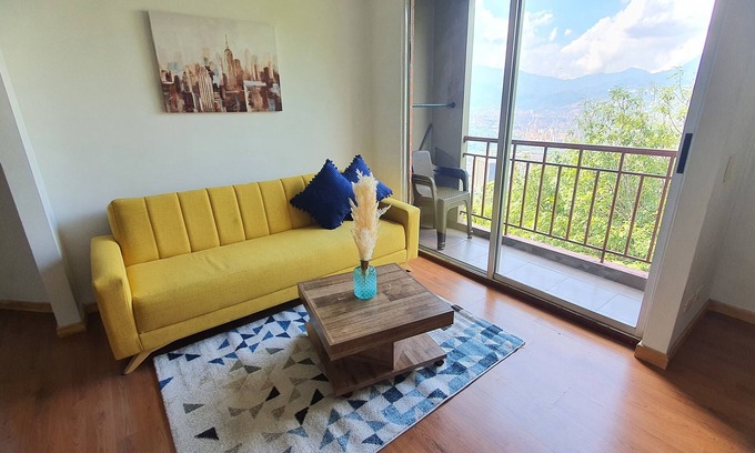 San Diego House | view to medellin
