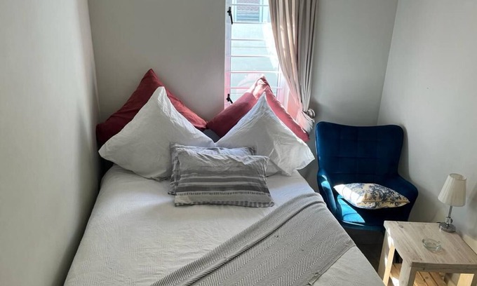 Cape Town House | Views of the 7th