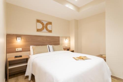 Santiago de Vigo Apartment | Vigo Bay Apartments by Olala Homes