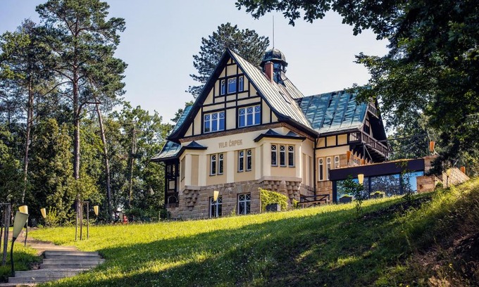 Branzez House | Vila Čapek