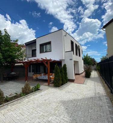 Mamaia-Sat Villa | Vila Ammos Mamaia 120 Metri De Plaja