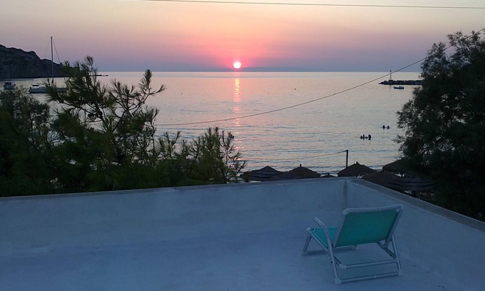 Kini House | VILA "INSPIRATION" - ON KINI BEACH. House with garden & free parking -sea view