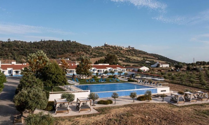 Reguengos de Monsaraz Hotel | Vila Planicie