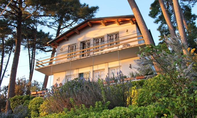 Massarosa Villa | Villa surrounded by green woods, with a wonderful view on the coast. FREE WIFI