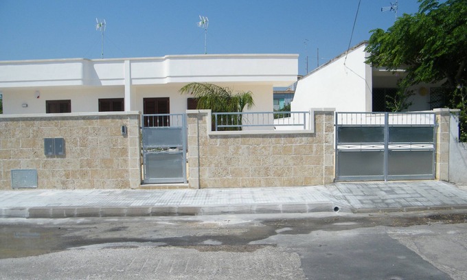 Torre Specchia Ruggeri Villa | VILLA 100 METERS FROM THE BEACH