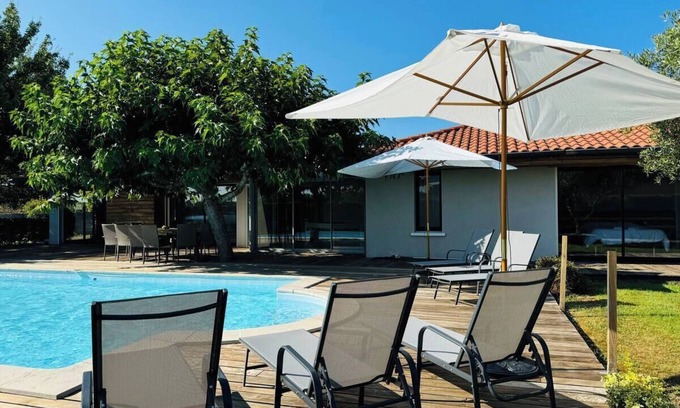 Bias Villa | Villa 12 Personnes Avec Piscine à 12 Minutes de L'océan