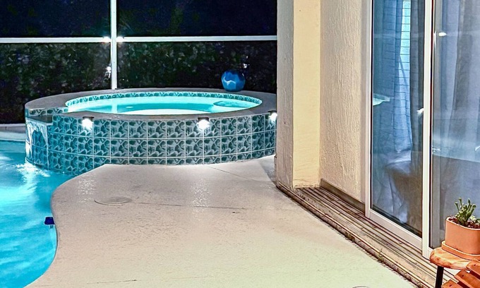 Port Charlotte Villa | Villa 3.5Br-4Bth 2025 Renovated Luxury Waterfront-dock North Port-Port Charlotte