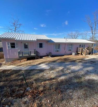 Lake Ozark House | Villa #3 Sleep 6-Bachelor/Bachelorette Parties!