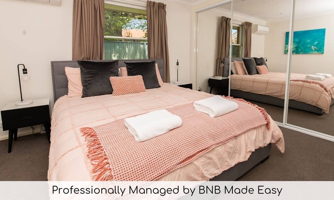 Orange Villa | Villa 4 on March - Private & Cosy, CBD, Free Wi-fi