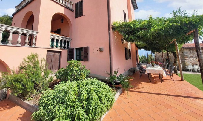 Fosciandora Villa | Villa, 6 bedrooms, private pool, amazing views, walk to restaurant/bar/shop WIFI