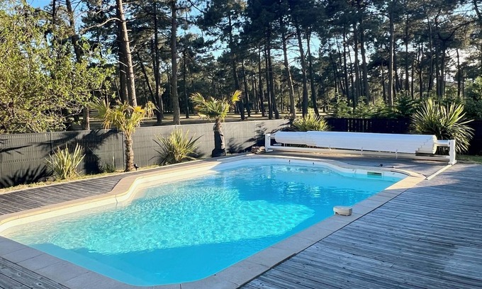 Vendays-Montalivet Villa | Villa 9p with heated pool near the ocean