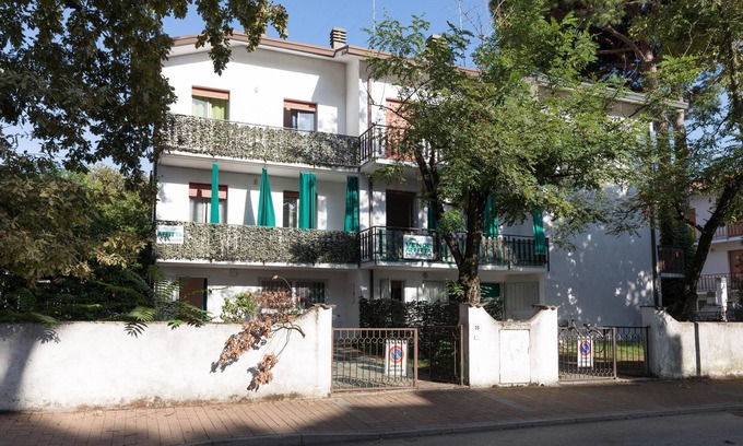 Lido degli Estensi Villa | VILLA A FEW STEPS FROM THE CENTER - VERTICAL VILLA WITH LARGE PRIVATE GARDEN