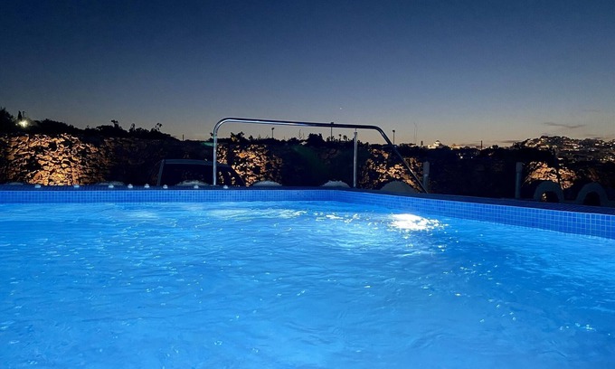 Fira Hotel | Villa Agas