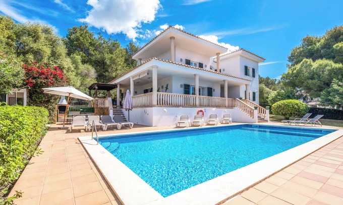 Sant Tomas Villa | Villa Alaris - Five Bedroom Villa, Sleeps 12