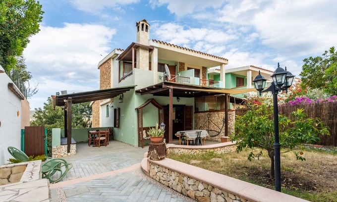 Villasimius Villa | Villa 'Alice' with Private Terrace, Wi-Fi and Air Conditioning