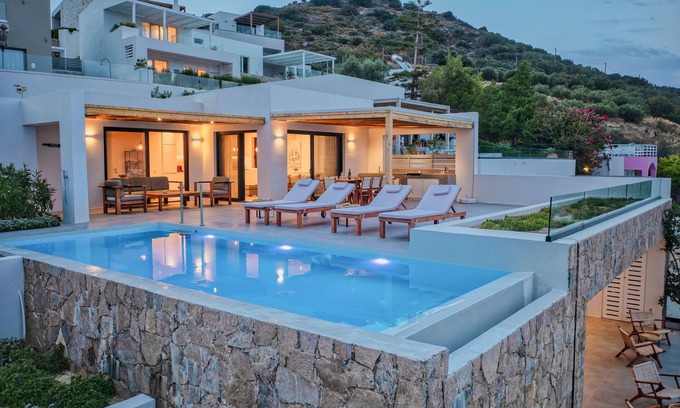 Agios Vasileios Villa | Villa Alina w/infinity pool and sea view,4-bedroom villa at Plakias