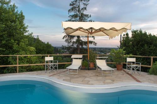 Molina di Quosa-Rigoli Bed & Breakfast | Villa Alta - Residenza d'epoca con piscina