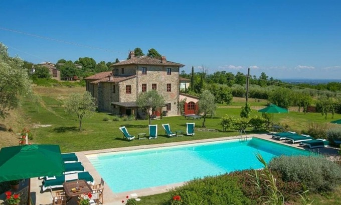 Capannori Villa | Villa Altomonte 12, a splendid country villa with swimming pool situated in the hills of Lucca, .